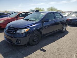 Toyota Corolla BASE 1.8L 4 2013