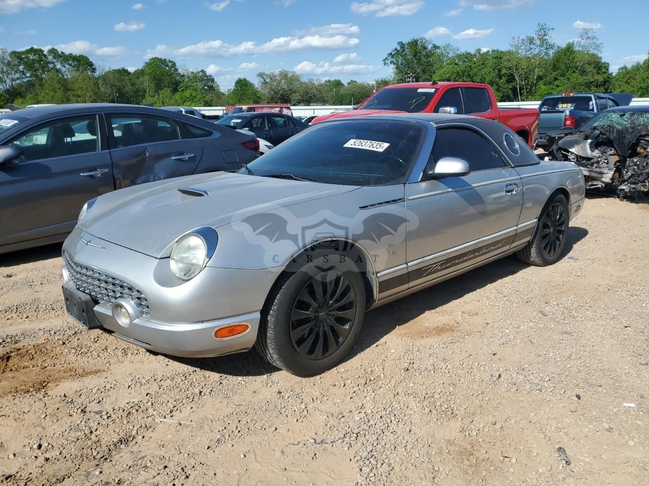 Ford Thunderbird 3.9L 8 2004