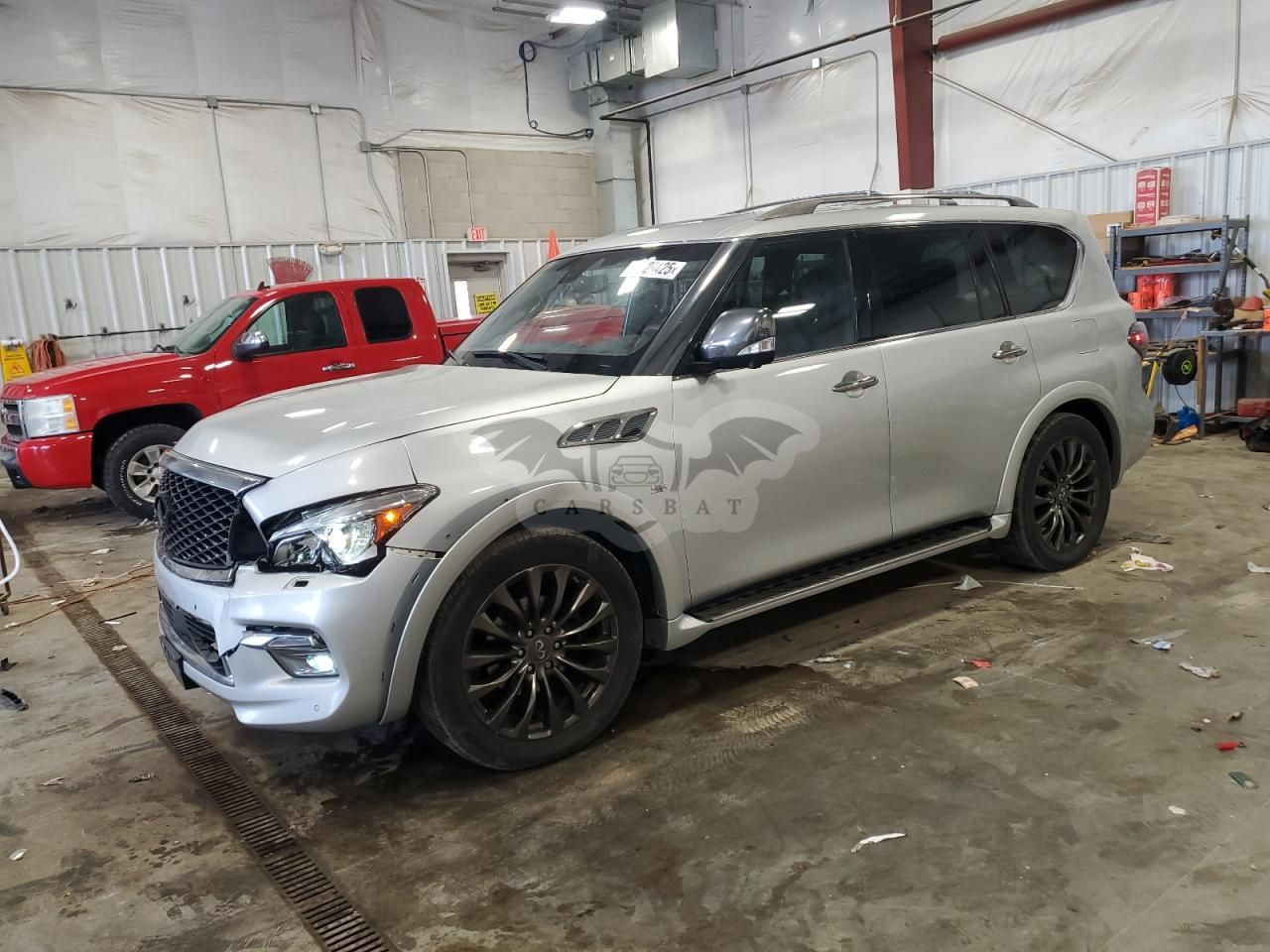 Infiniti QX80 5.6L 8 2015