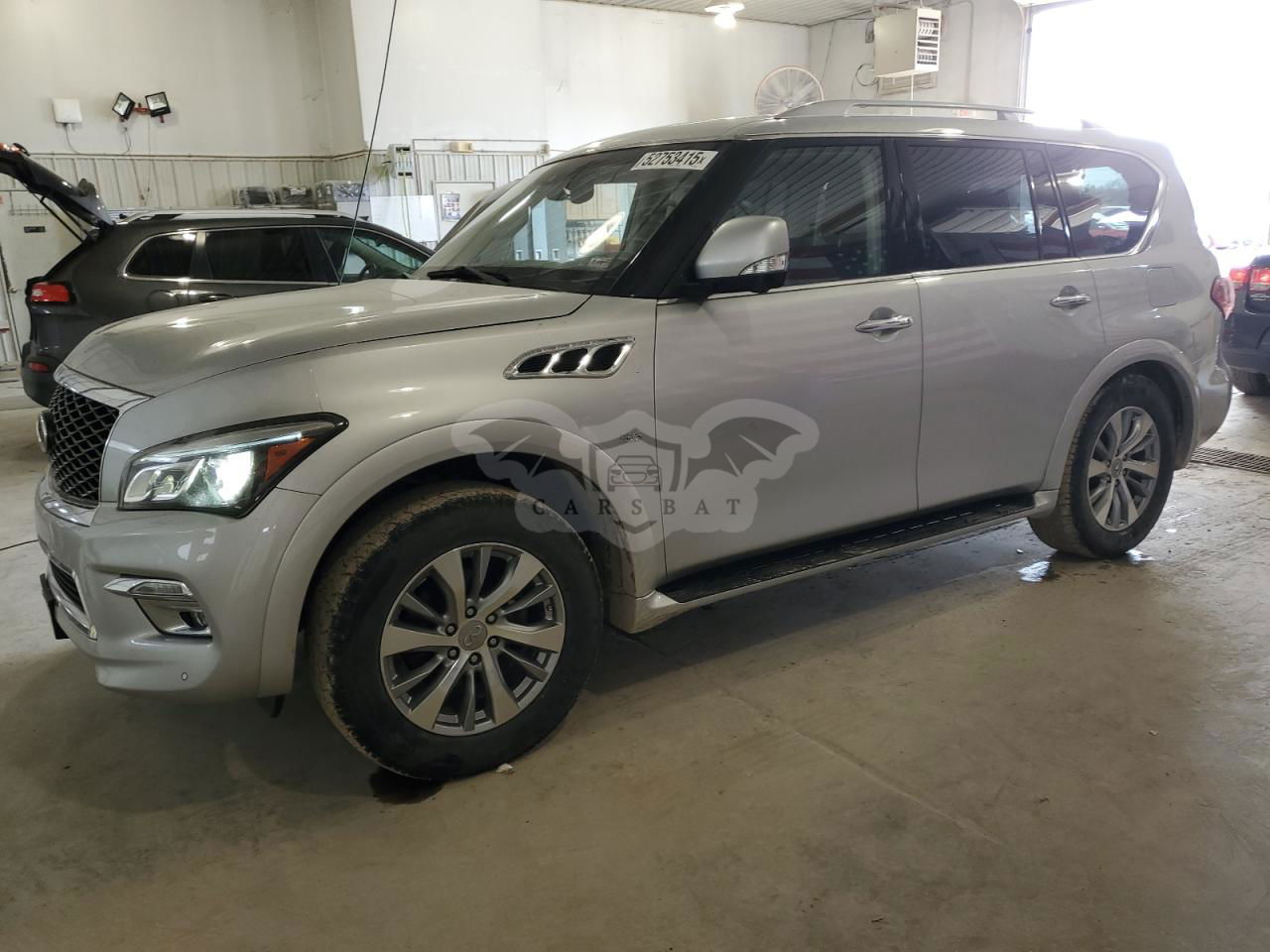 Infiniti QX80 5.6L  8 2016