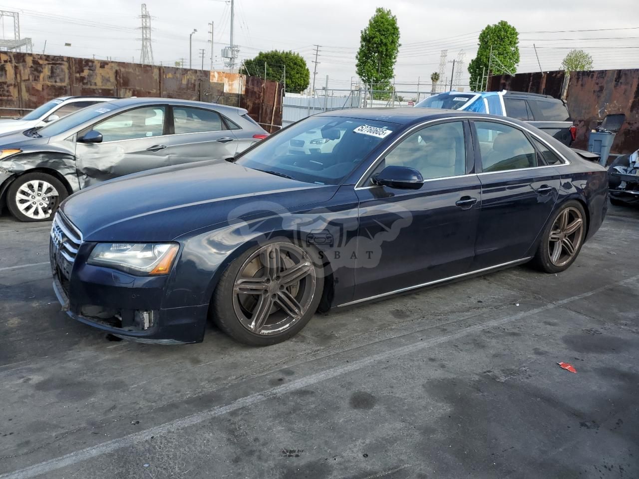 Audi A8 QUATTRO 4.2L 8 2011