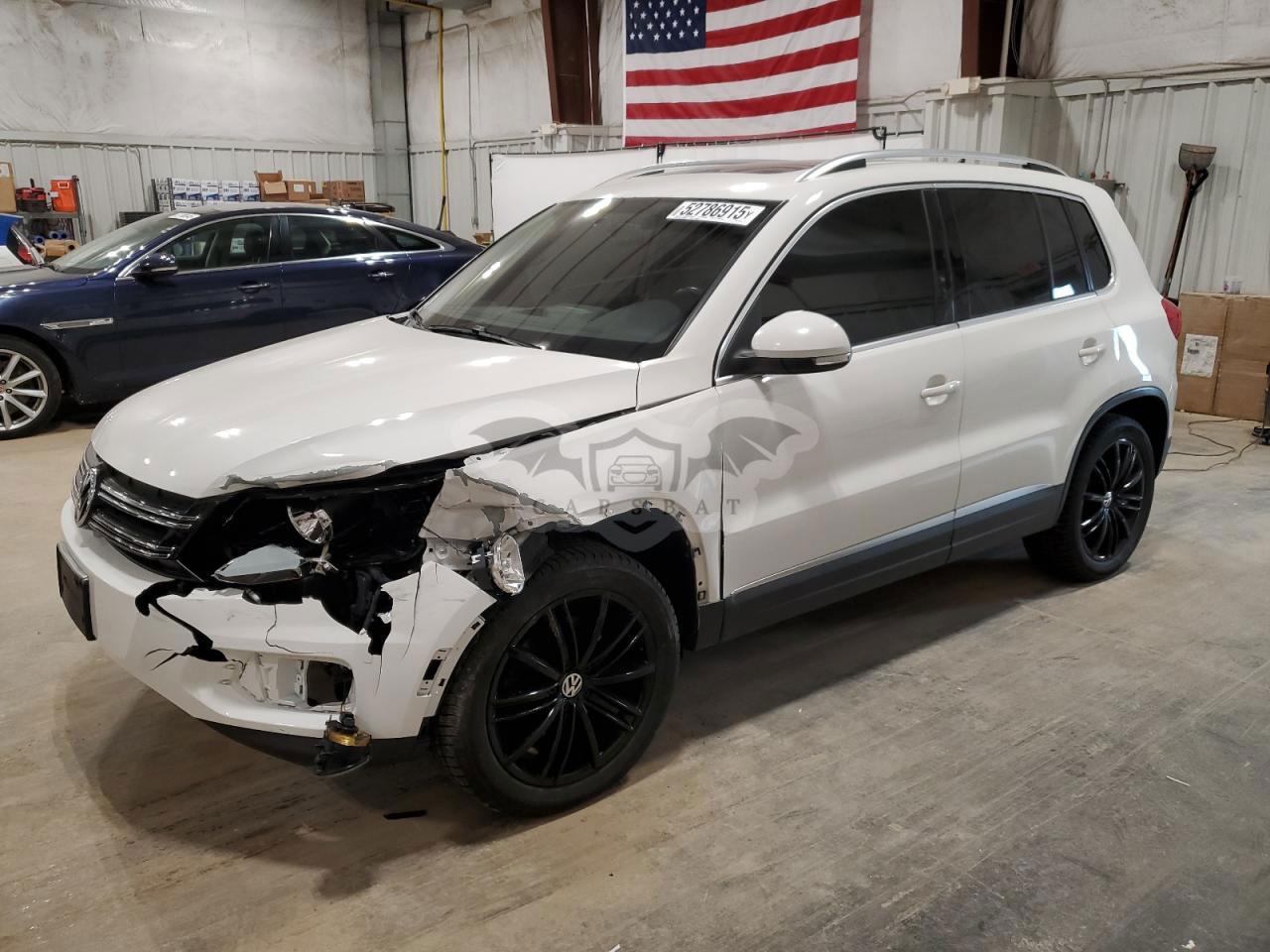 Volkswagen Tiguan S 2.0L  4 2013
