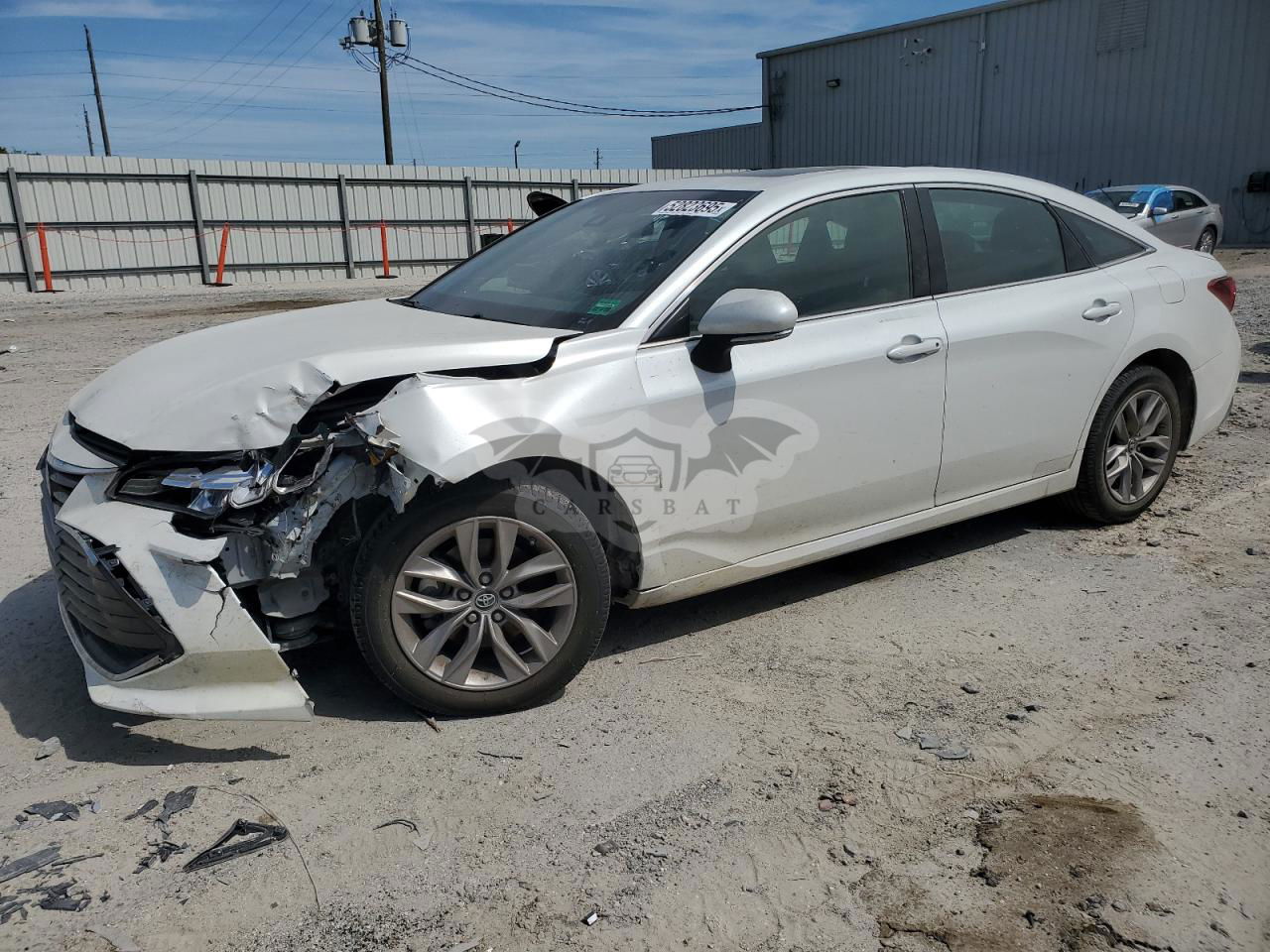 Toyota Avalon XLE 3.5L  6 2019