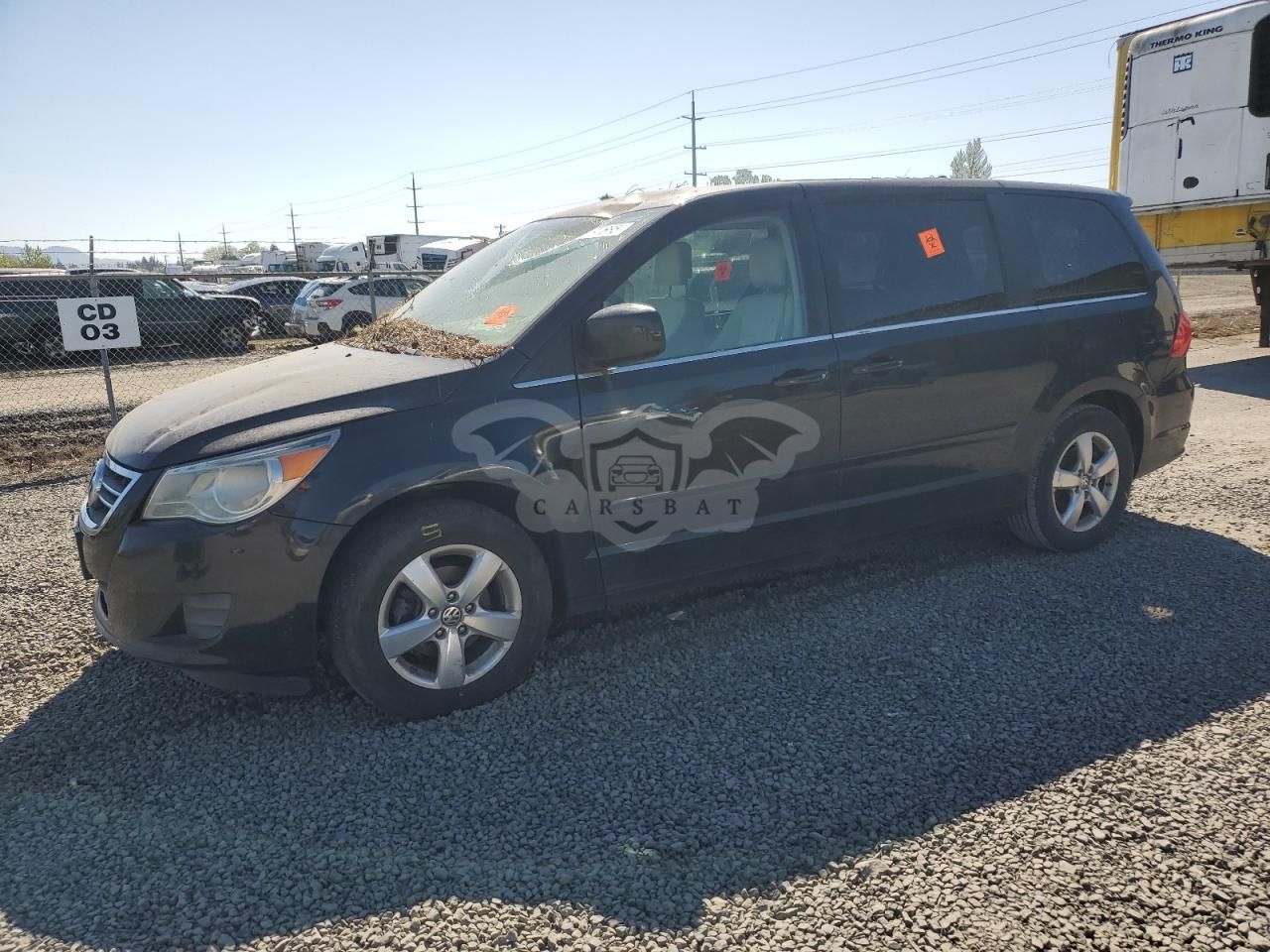 Volkswagen Routan SE 3.8L 6 2010