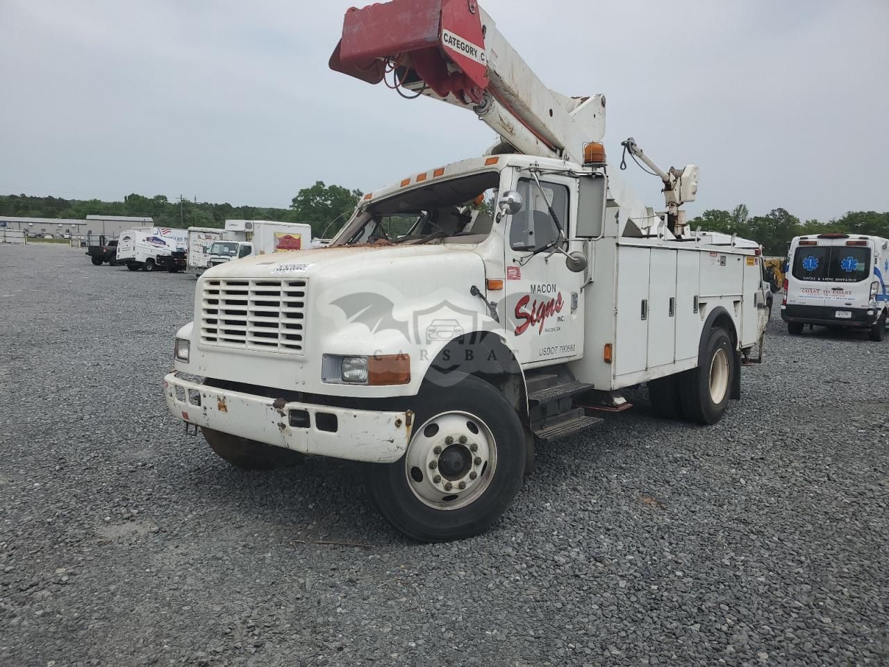 International DuraStar / 4000 4700 10.8L 6 1999