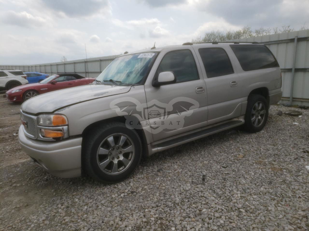 GMC Yukon DENALI 6.0L  8 2005