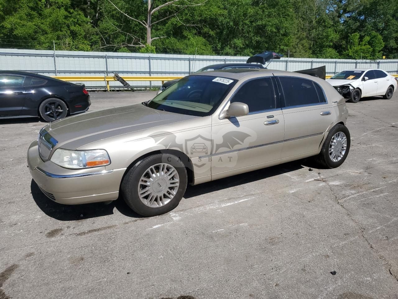 Lincoln Town Car SIGNATURE LIMITED 4.6L 8 2007