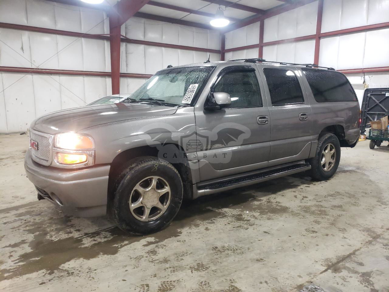 GMC Yukon DENALI 6.0L  8 2005