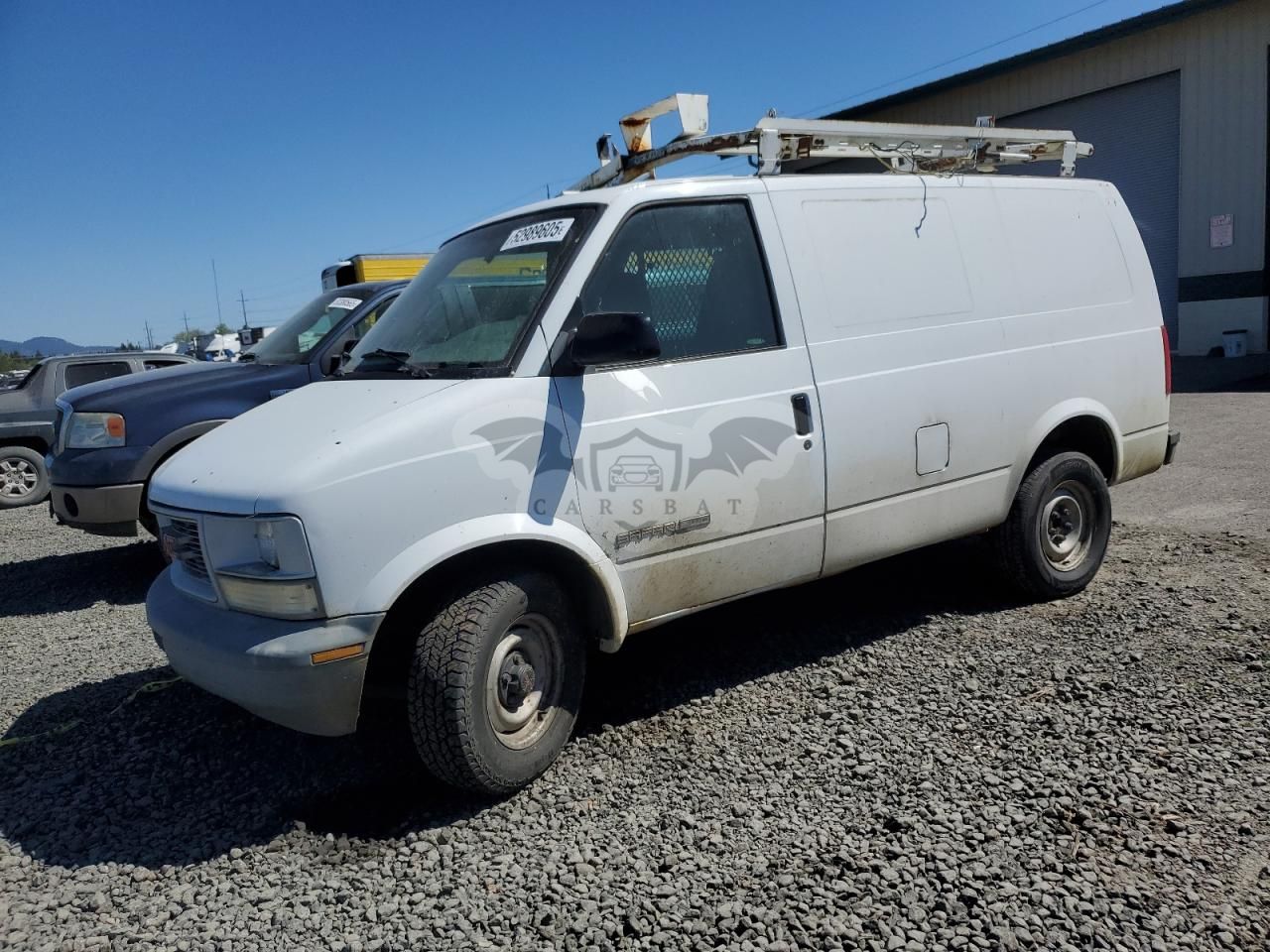 GMC Safari XT 4.3L 6 2000