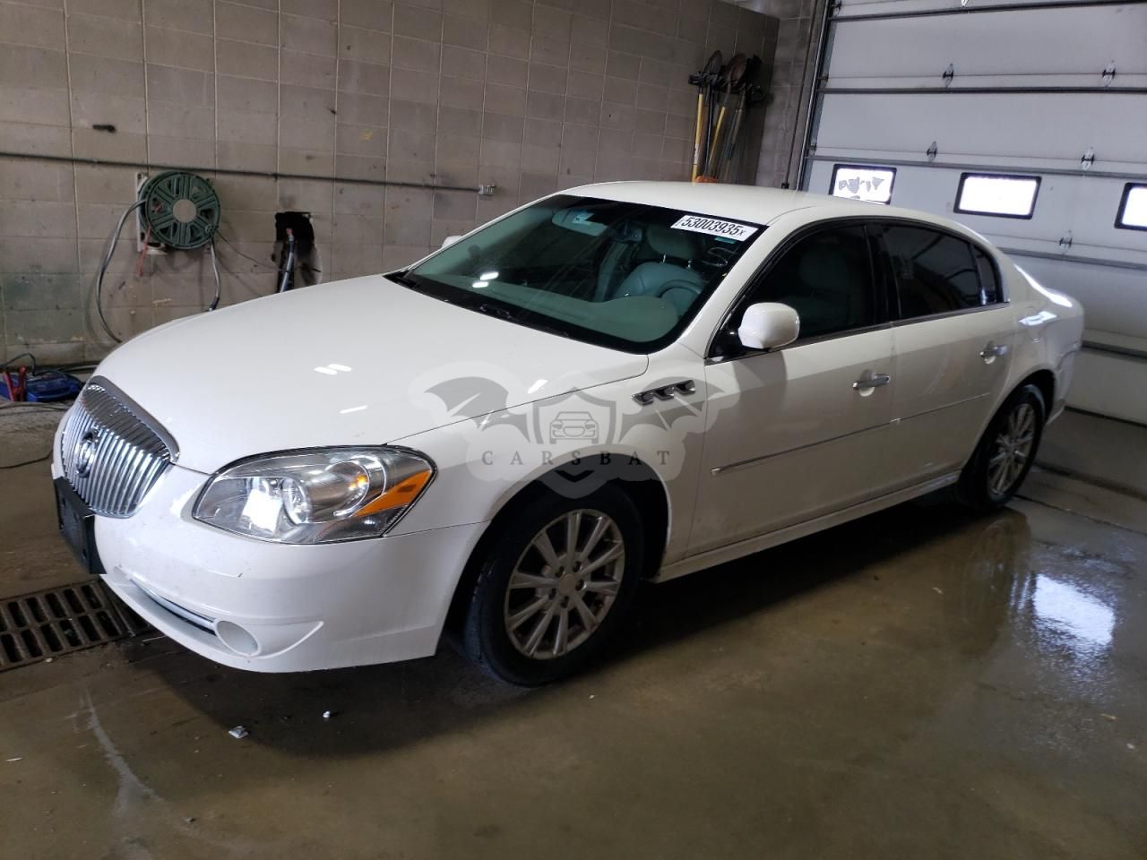 Buick Lucerne CXL 3.9L 6 2011