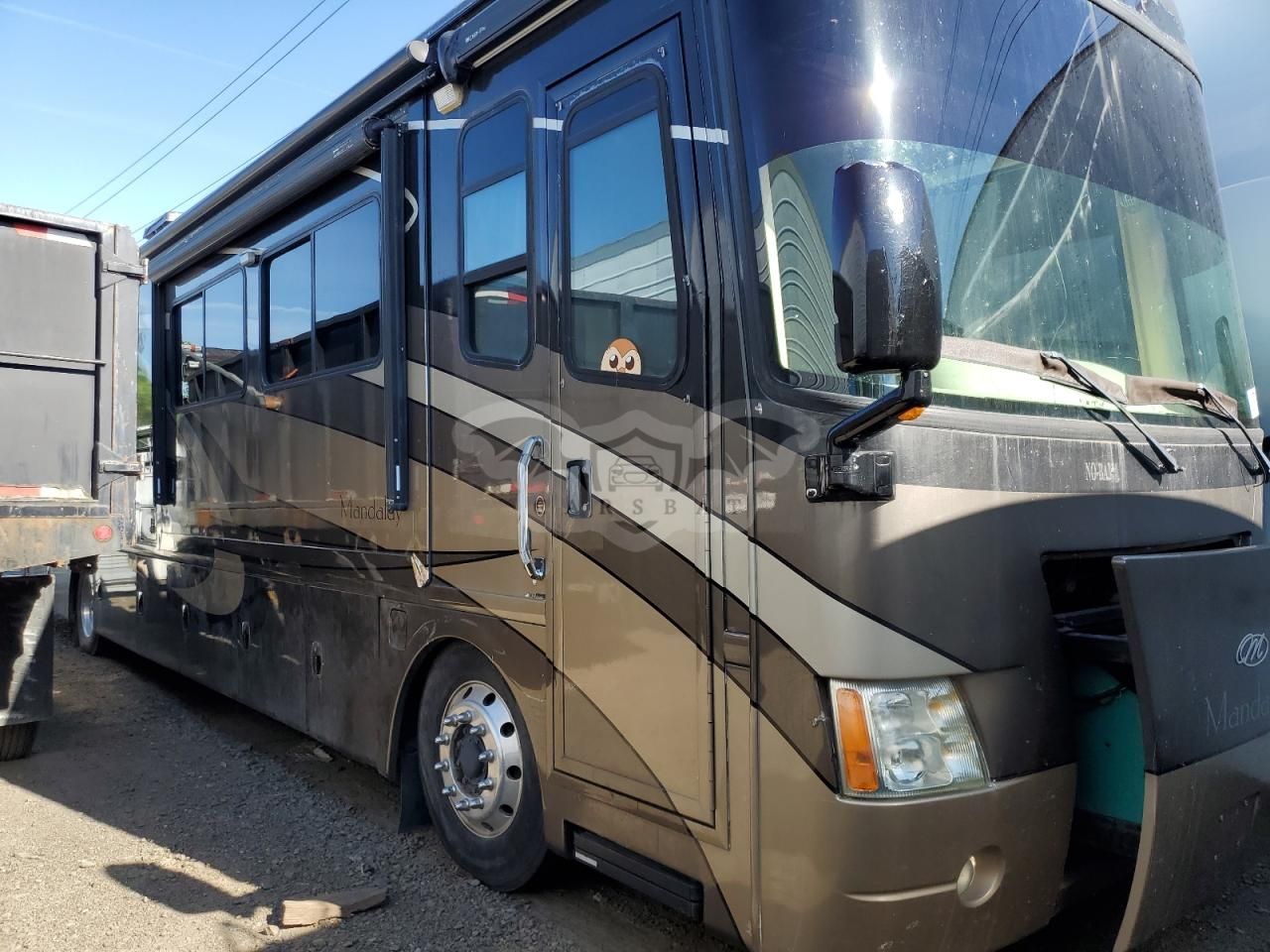 Freightliner X-line X LINE MOTOR HOME 8.9L 6 2006
