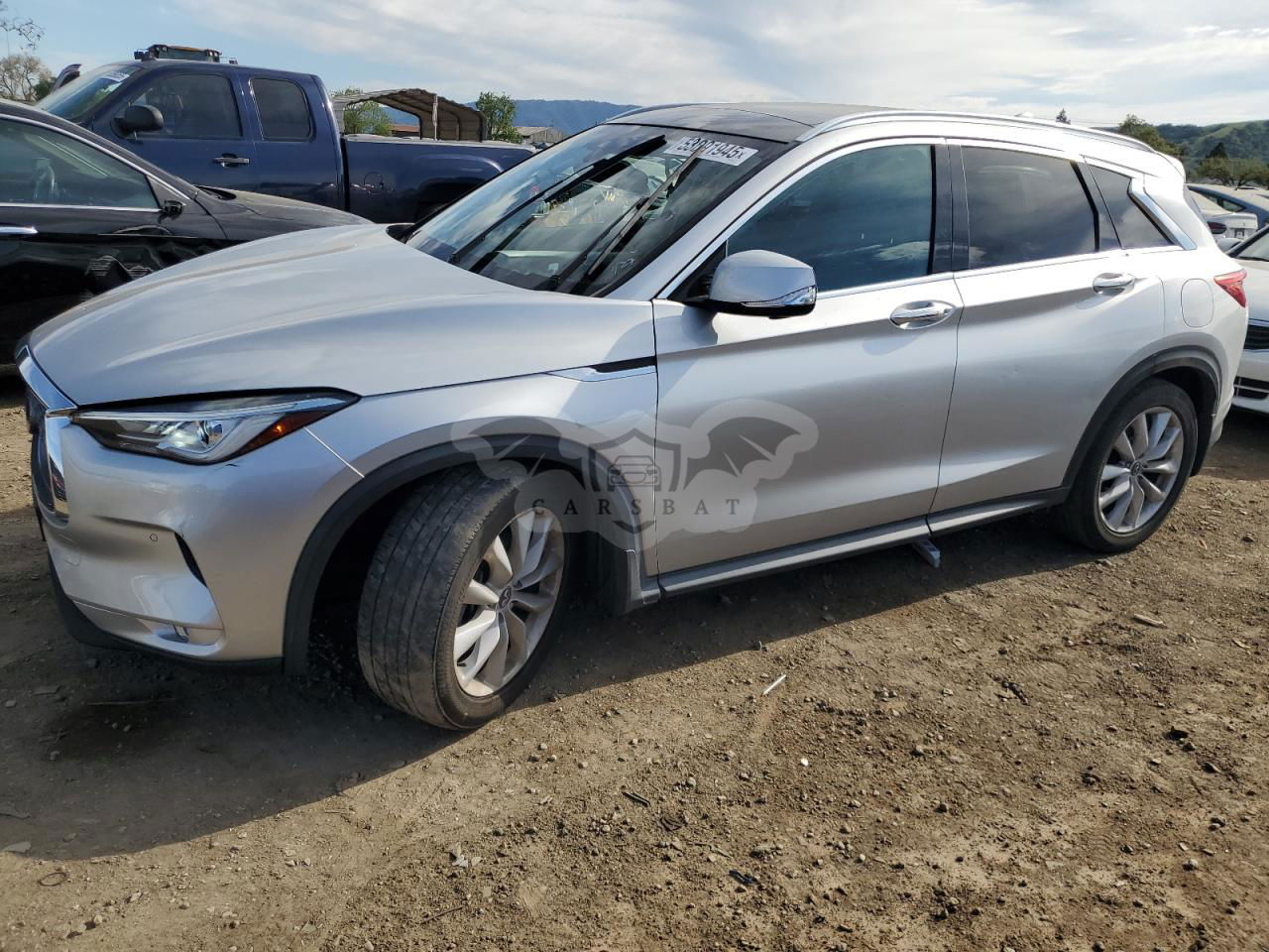 Infiniti QX50 ESSENTIAL 2.0L  4 2019