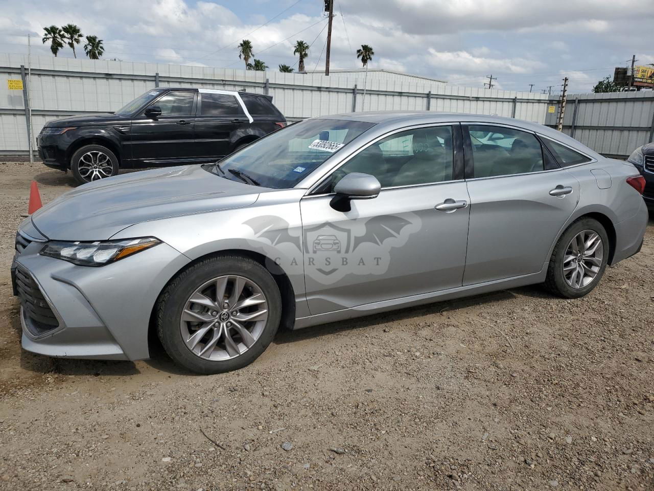 Toyota Avalon XLE 3.5L  6 2021