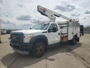 Ford F-450 SUPER DUTY 6.8L 10 2013
