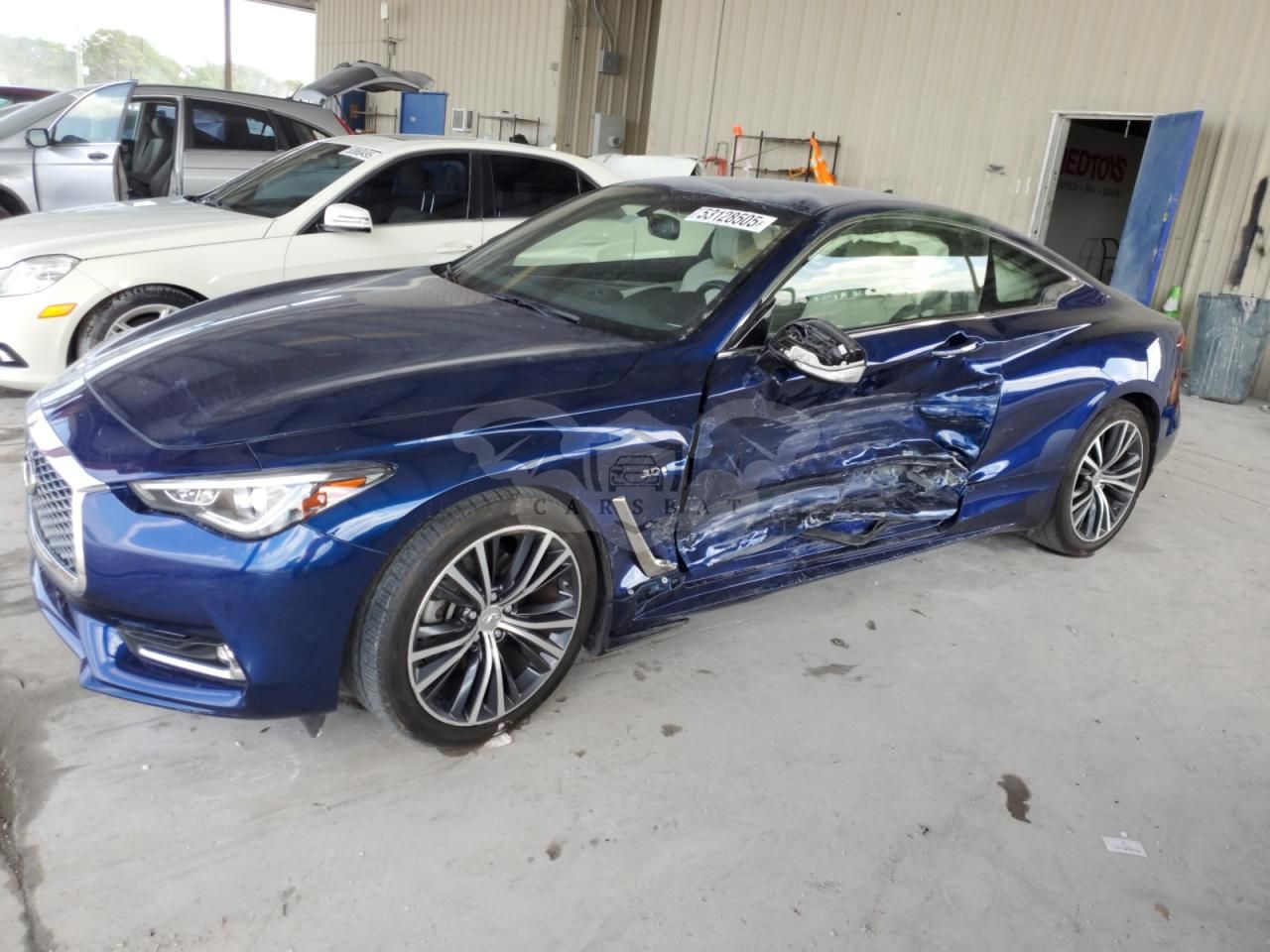 Infiniti Q60 PREMIUM 3.0L 6 2017