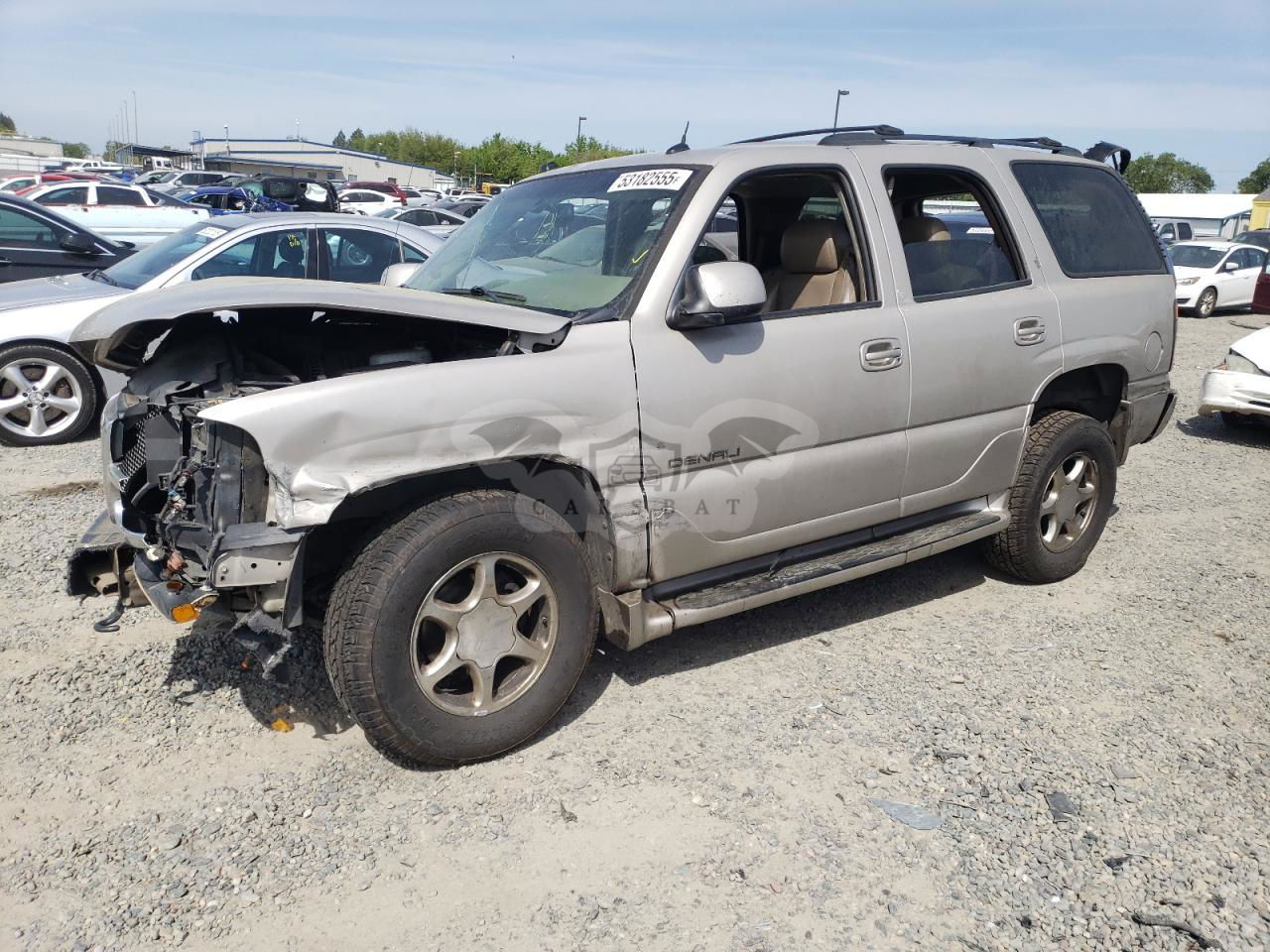 GMC Yukon DENALI 6.0L  8 2005