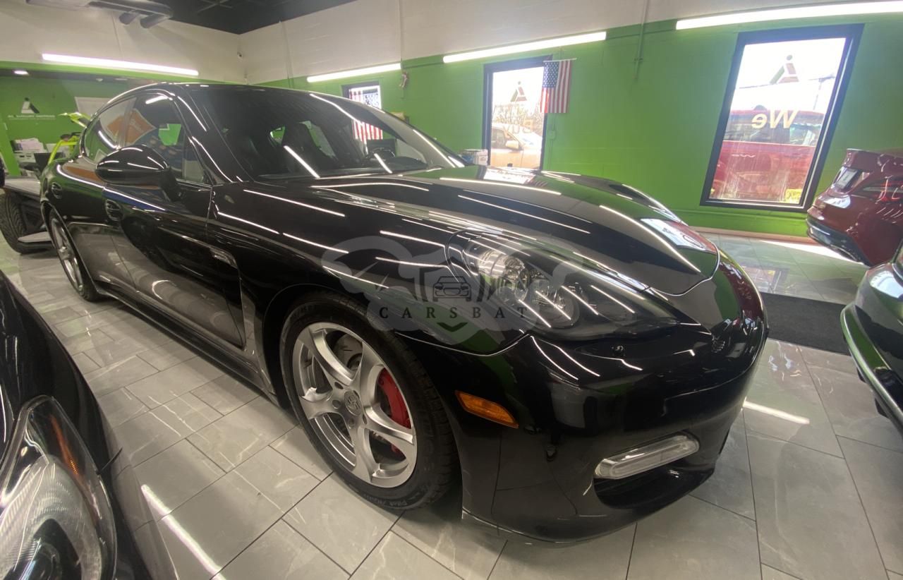 Porsche Panamera TURBO 4.8L 8 2012