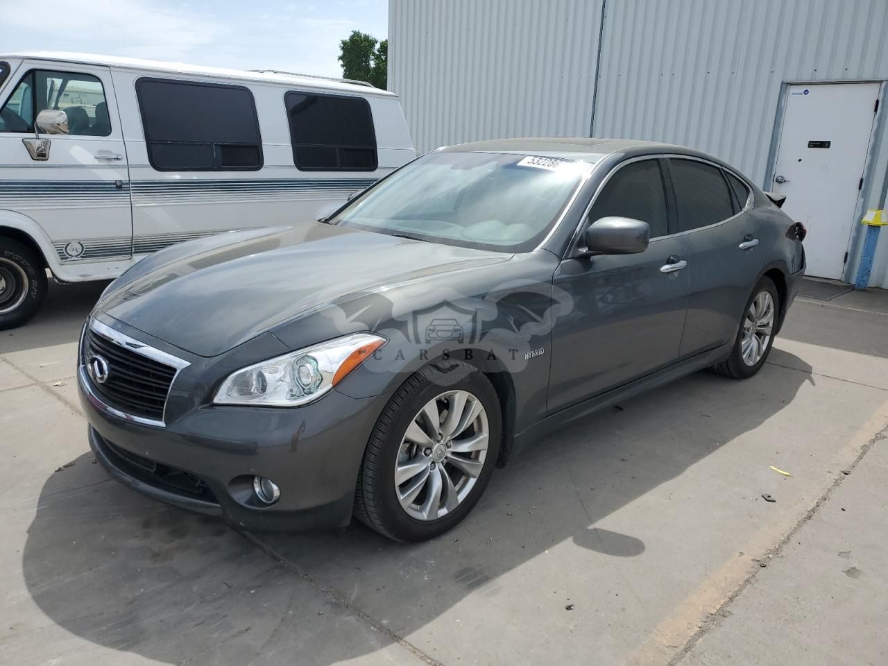 Infiniti M35 3.5L 6 2013