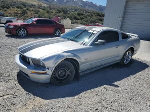 Ford Mustang GT 4.6L 8 2006