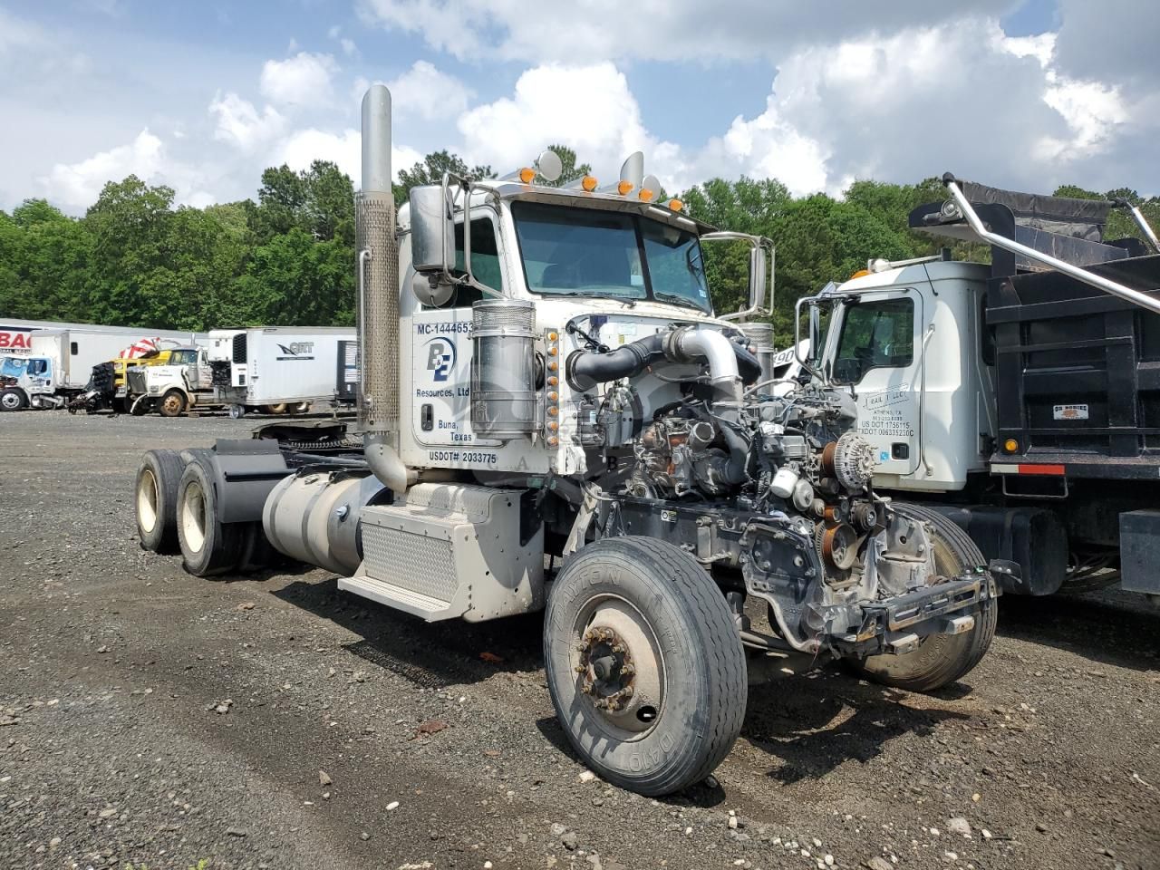 Peterbilt 388 12.9L 6 2015