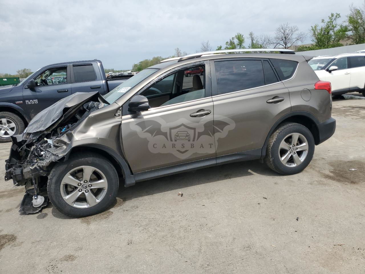 Toyota Rav4 XLE 2.5L  4 2015