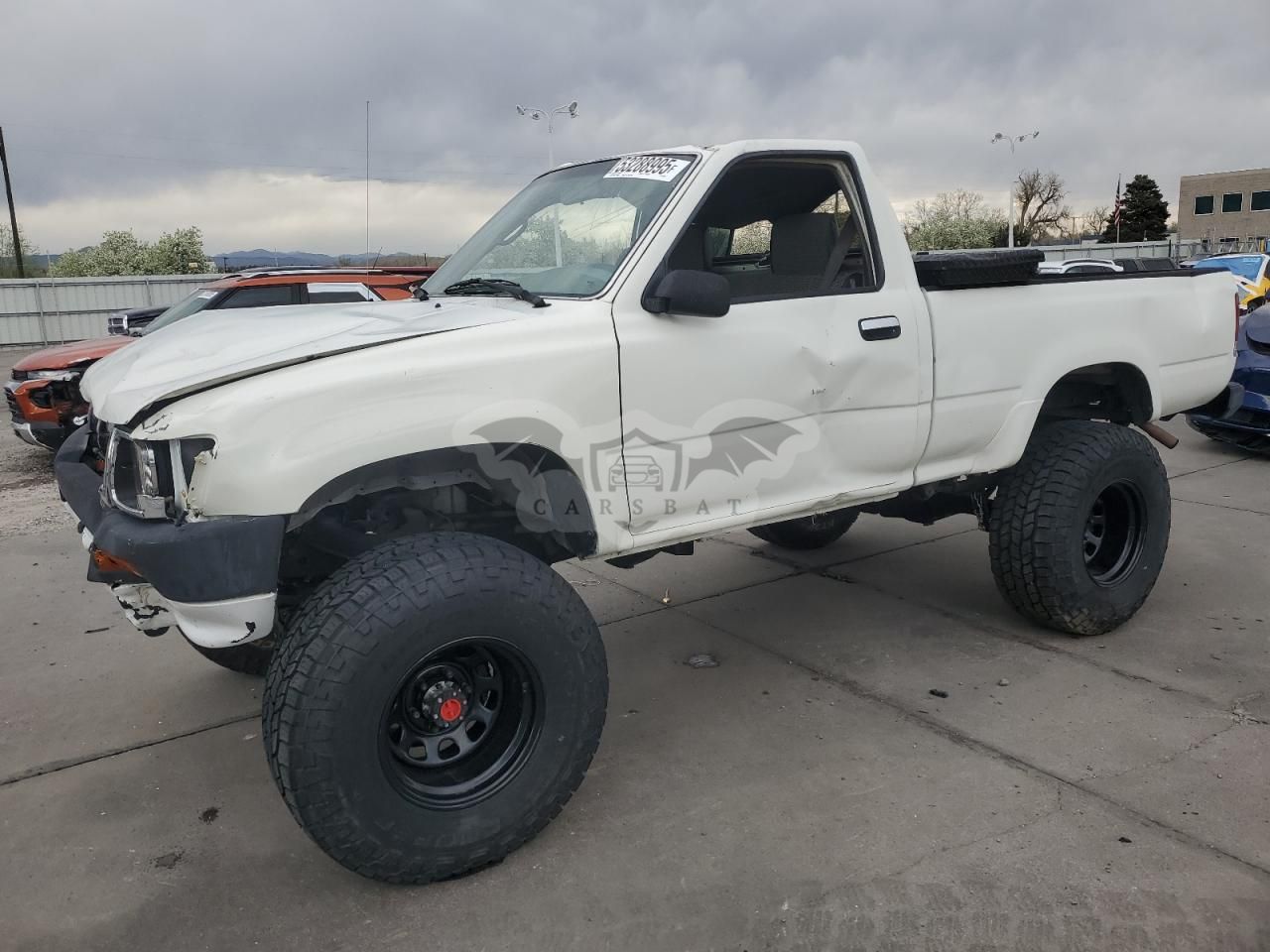 Toyota Hilux 1/2 TON SHORT WHEELBASE DX 2.4L 4 1995