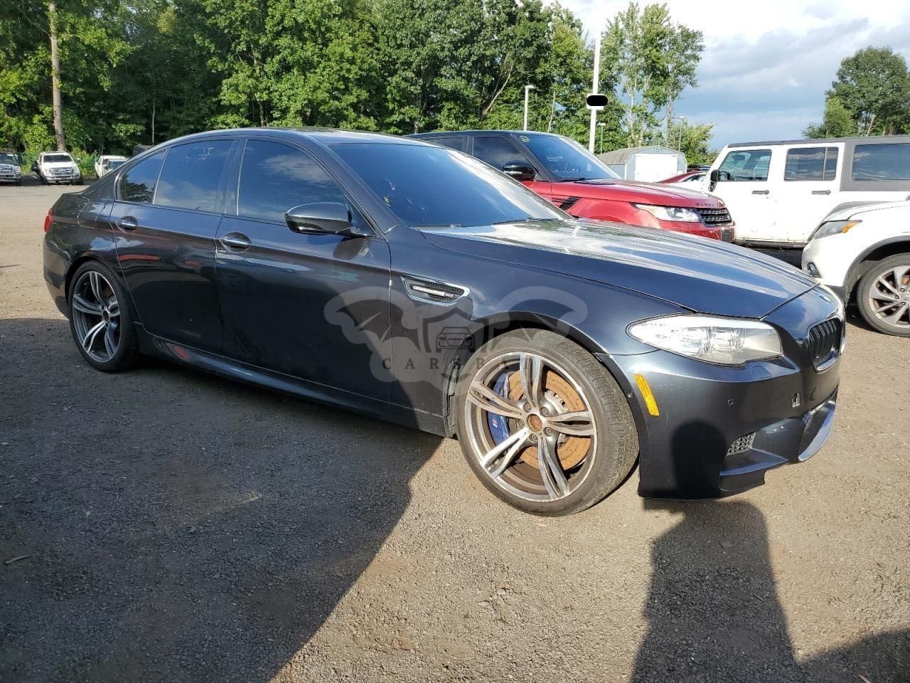 BMW M5 4.4L 8 2013
