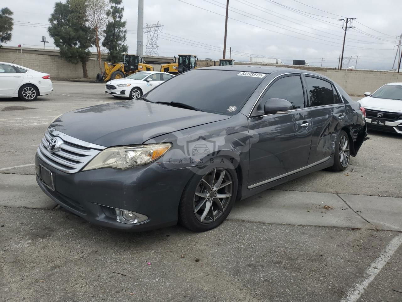 Toyota Avalon BASE 3.5L  6 2011