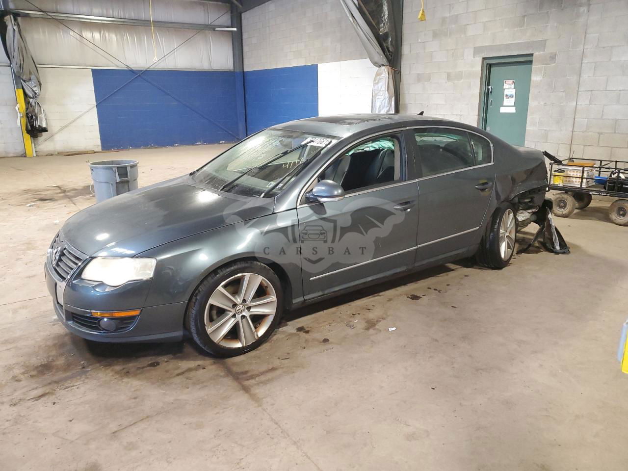 Volkswagen Passat KOMFORT 2.0L  4 2010