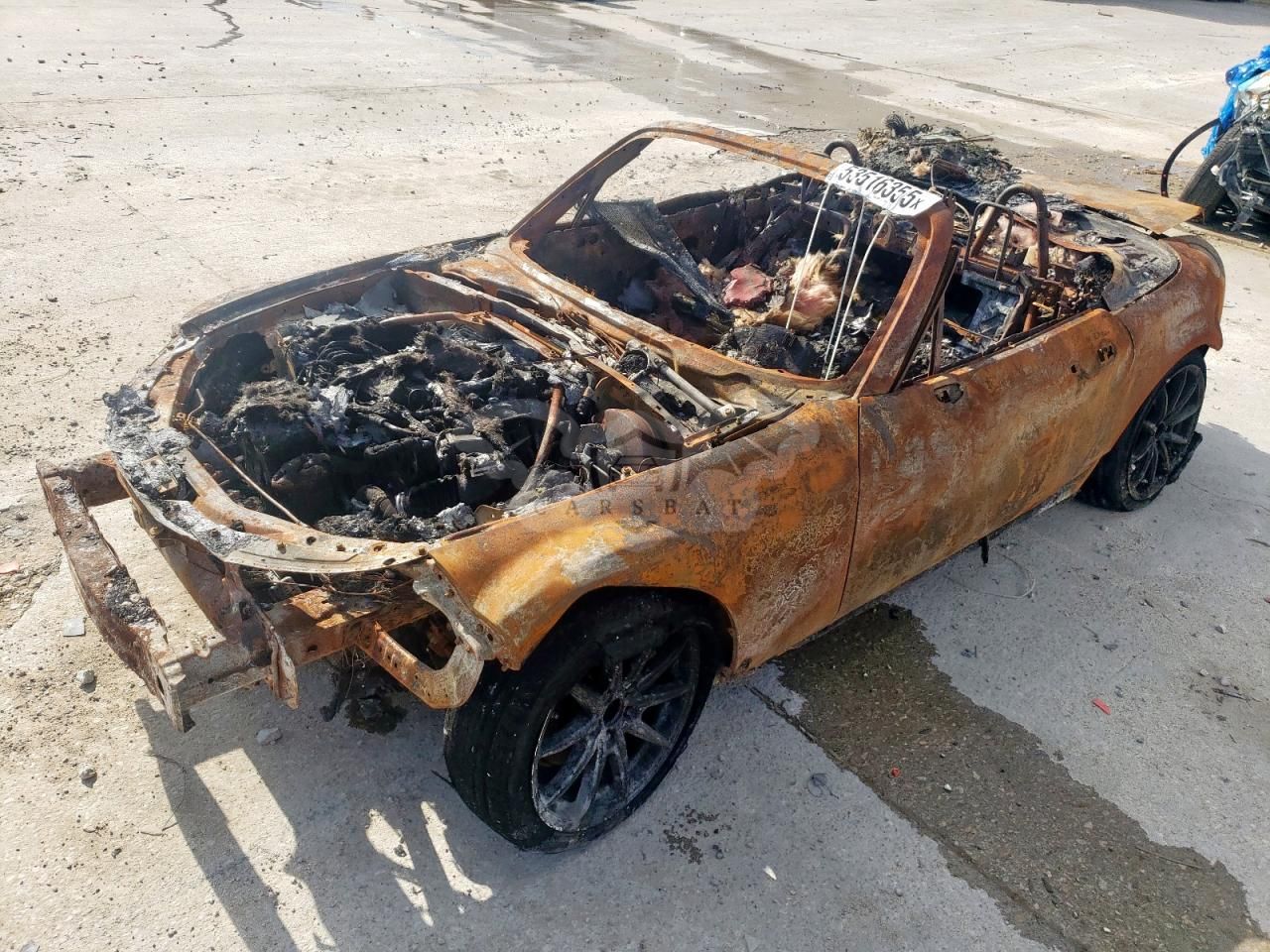 Mazda MX-5 (Miata) 2.0L 4 2010