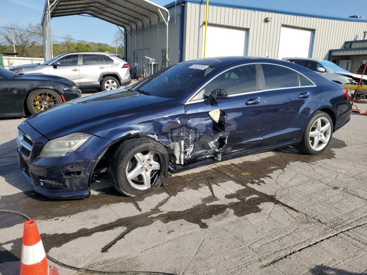 Mercedes-Benz CLS 550 4MATIC 4.6L 8 2014
