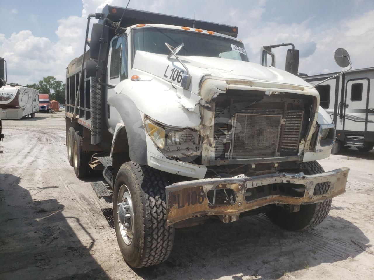 International WorkStar / 7000 Series 7600 10.8L 6 2004