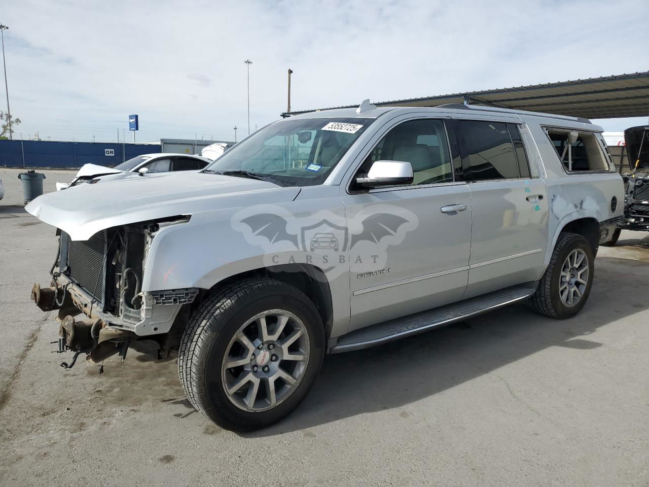 GMC Yukon DENALI 6.2L  8 2016