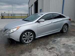 Hyundai Sonata SE 2.4L 4 2014