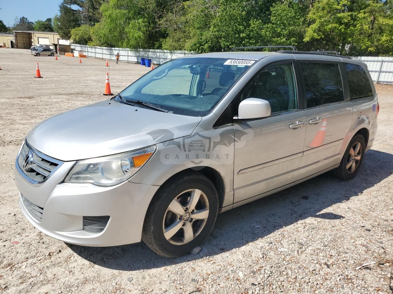 Volkswagen Routan SE 3.6L 6 2011