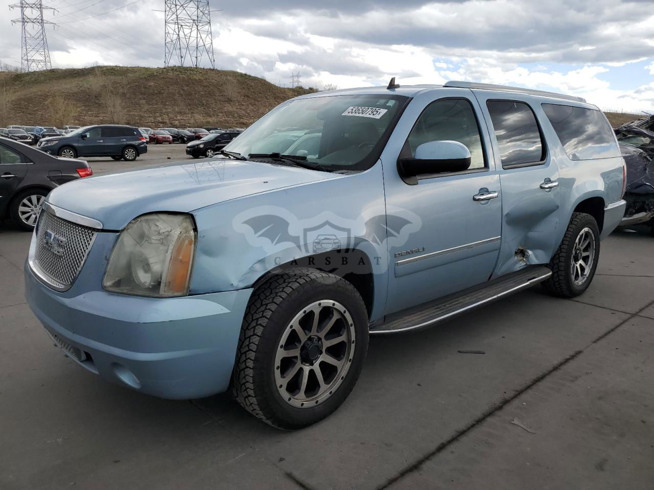 GMC Yukon DENALI 6.2L  8 2011