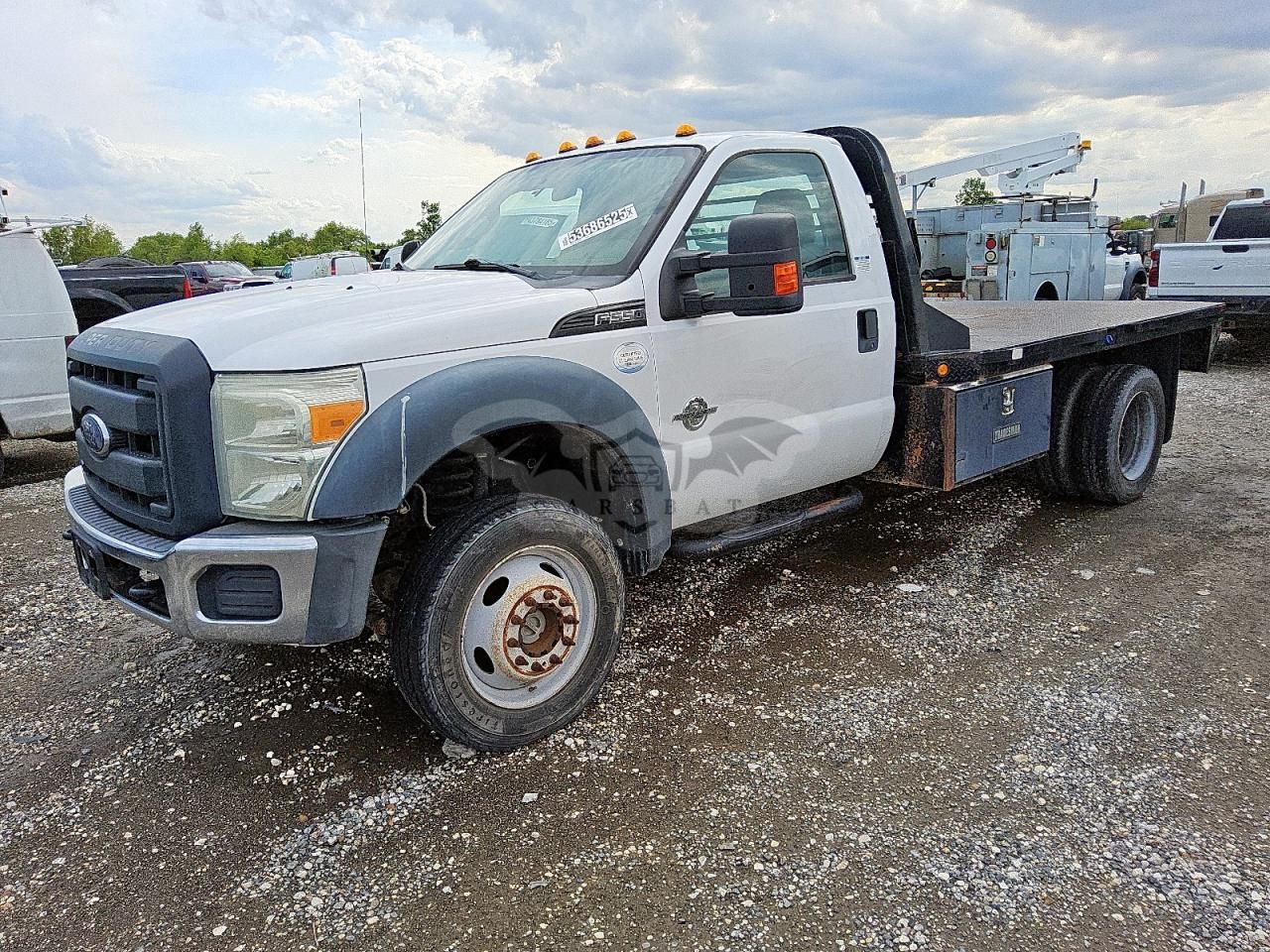Ford F550 SUPER DUTY 6.7L 8 2015