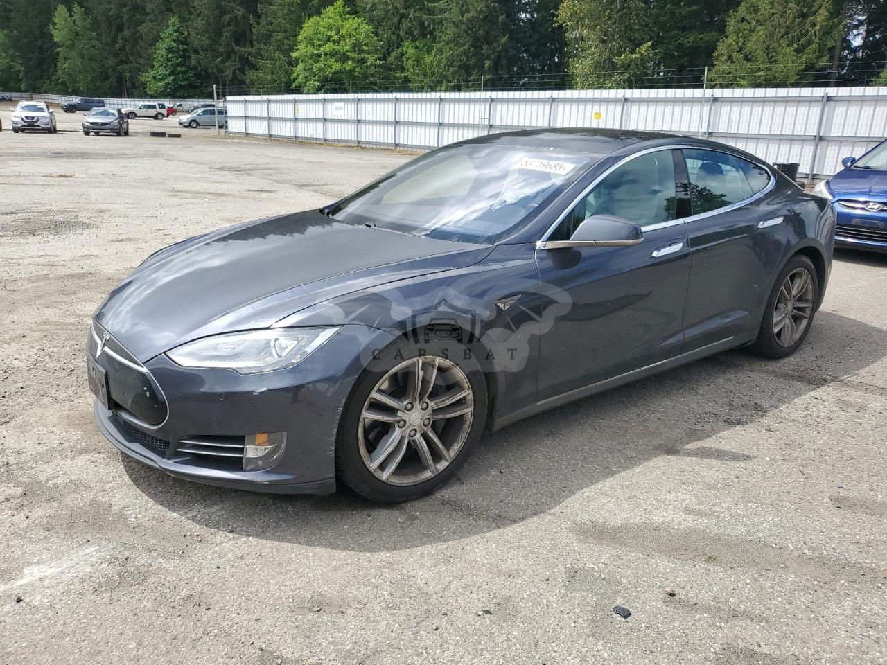 Tesla Model S 2015