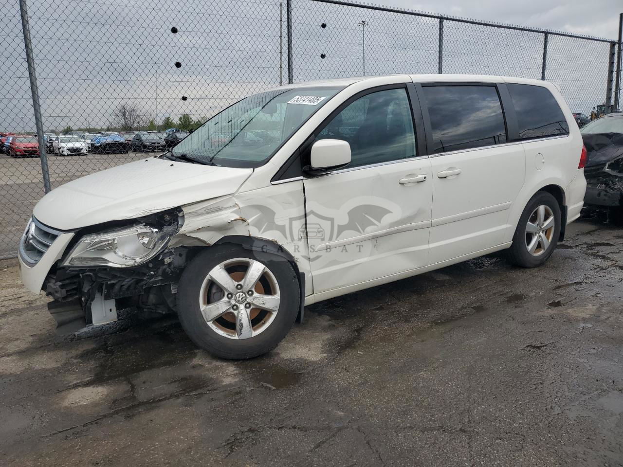Volkswagen Routan SEL 4.0L  6 2010