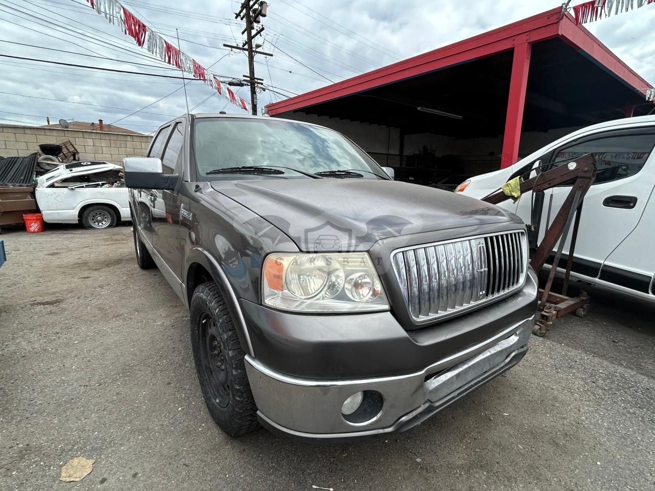 Lincoln Mark 5.4L 8 2006