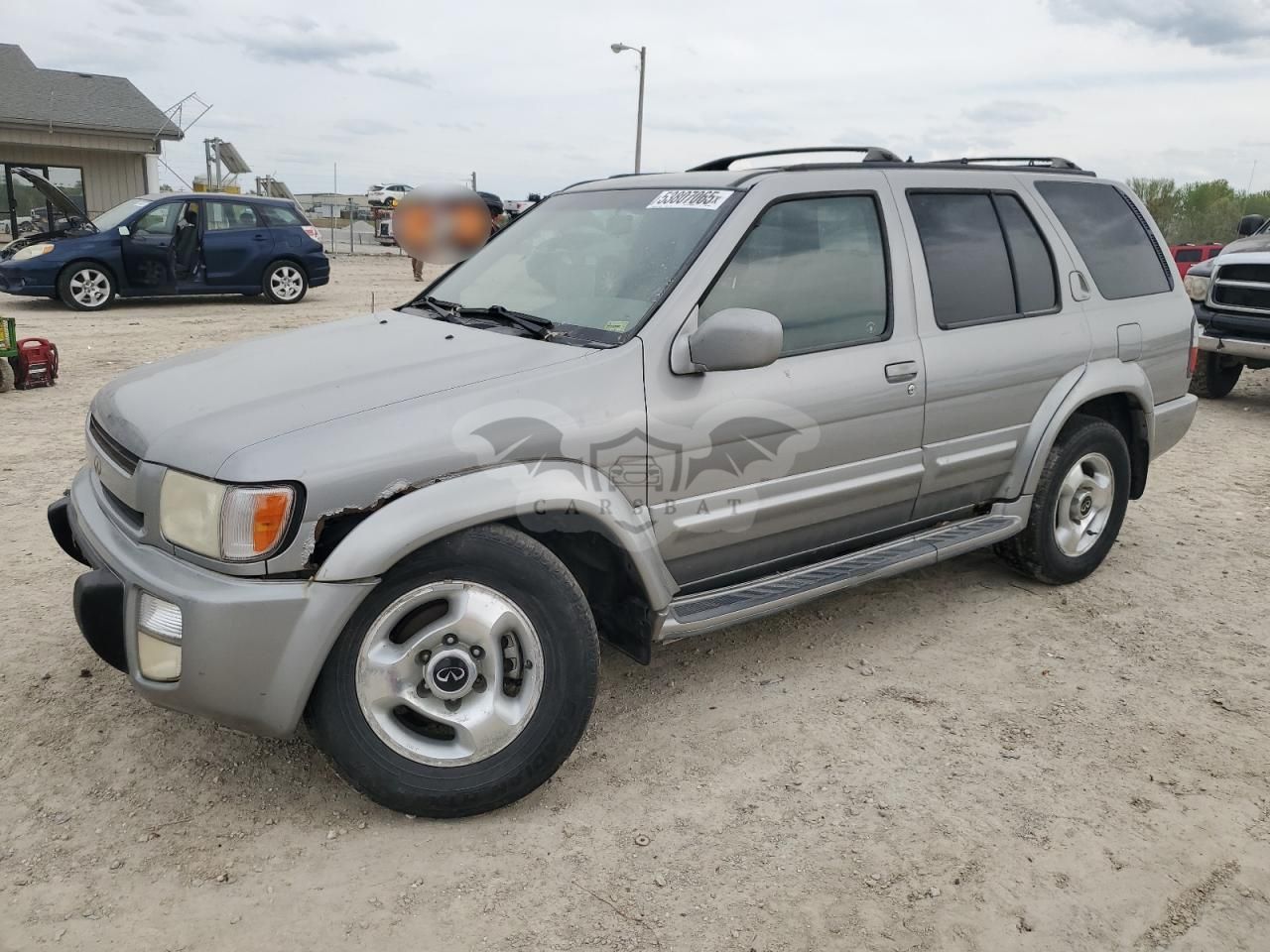 Infiniti QX4 3.3L 6 2000