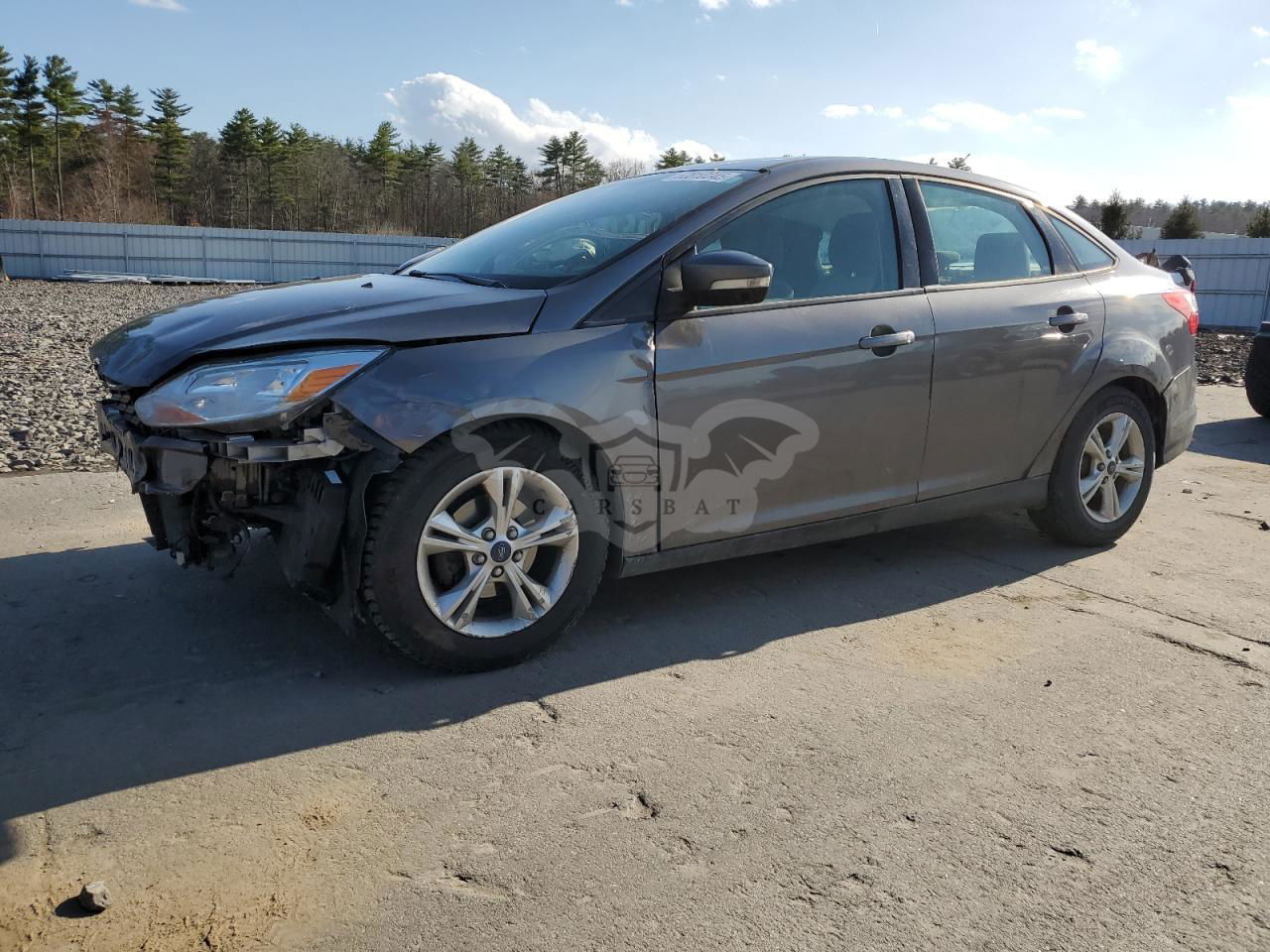 Ford Focus SE 2.0L  4 2013