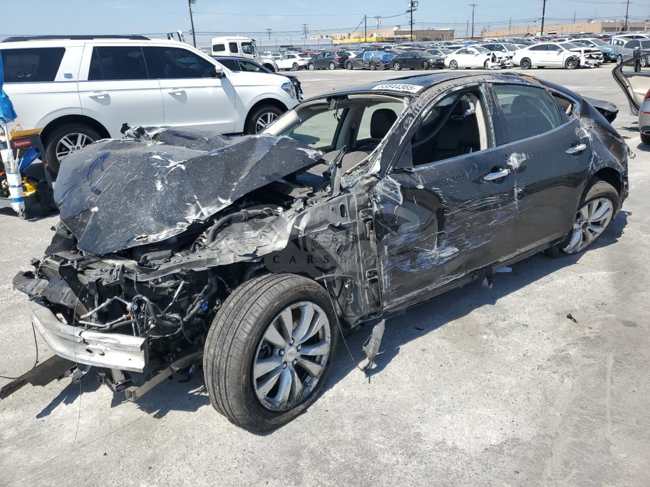 Infiniti M37 3.7L 6 2011
