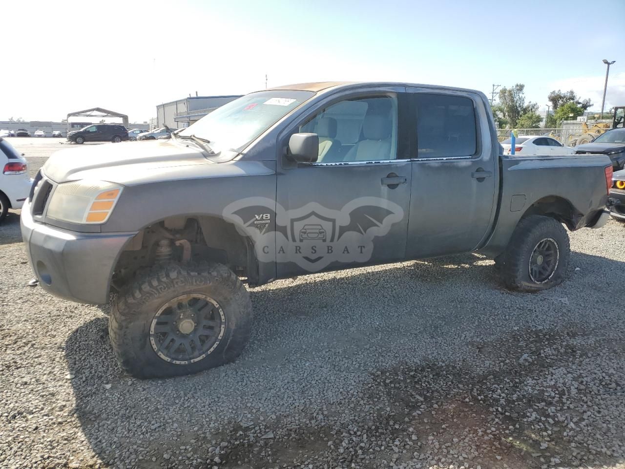 Nissan Titan XE 5.6L 8 2004
