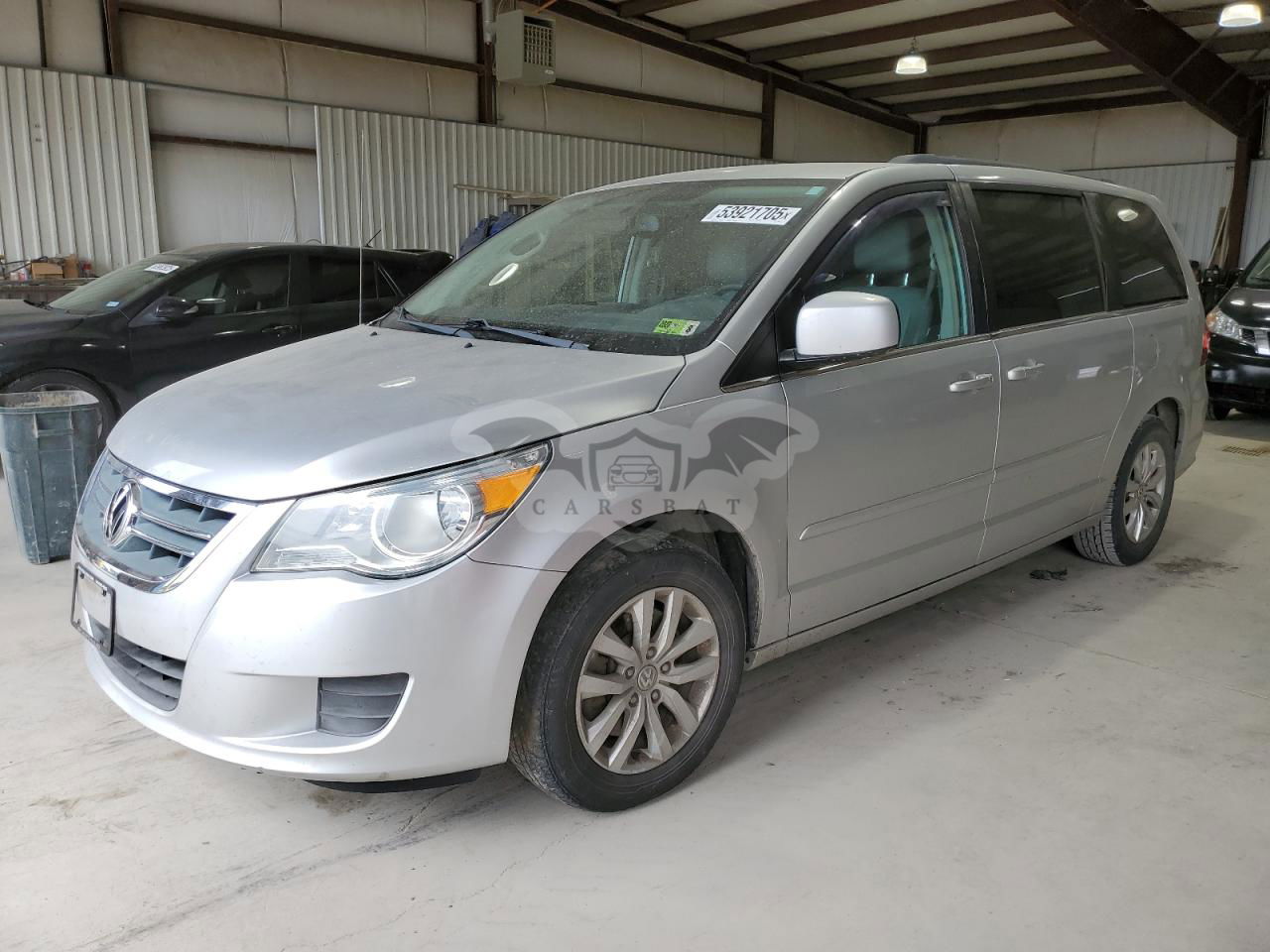 Volkswagen Routan SE 3.6L  6 2012