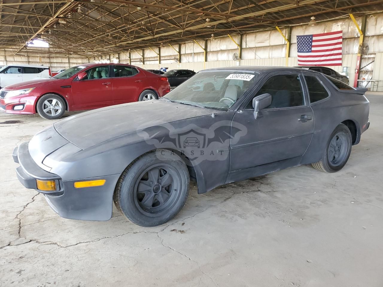 Porsche 944 2.5L 4 1983