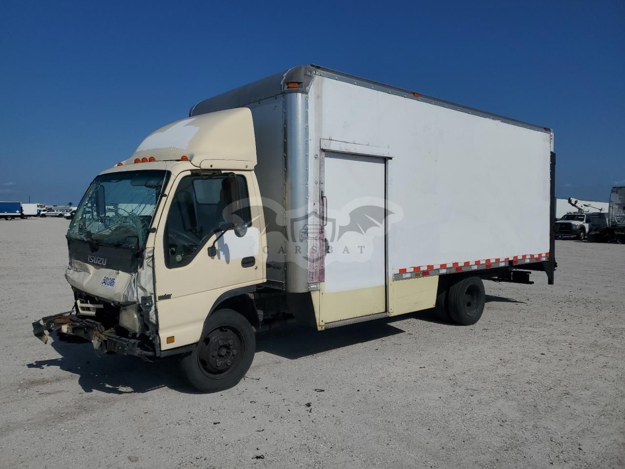 Isuzu NPR 6.0L 8 2006