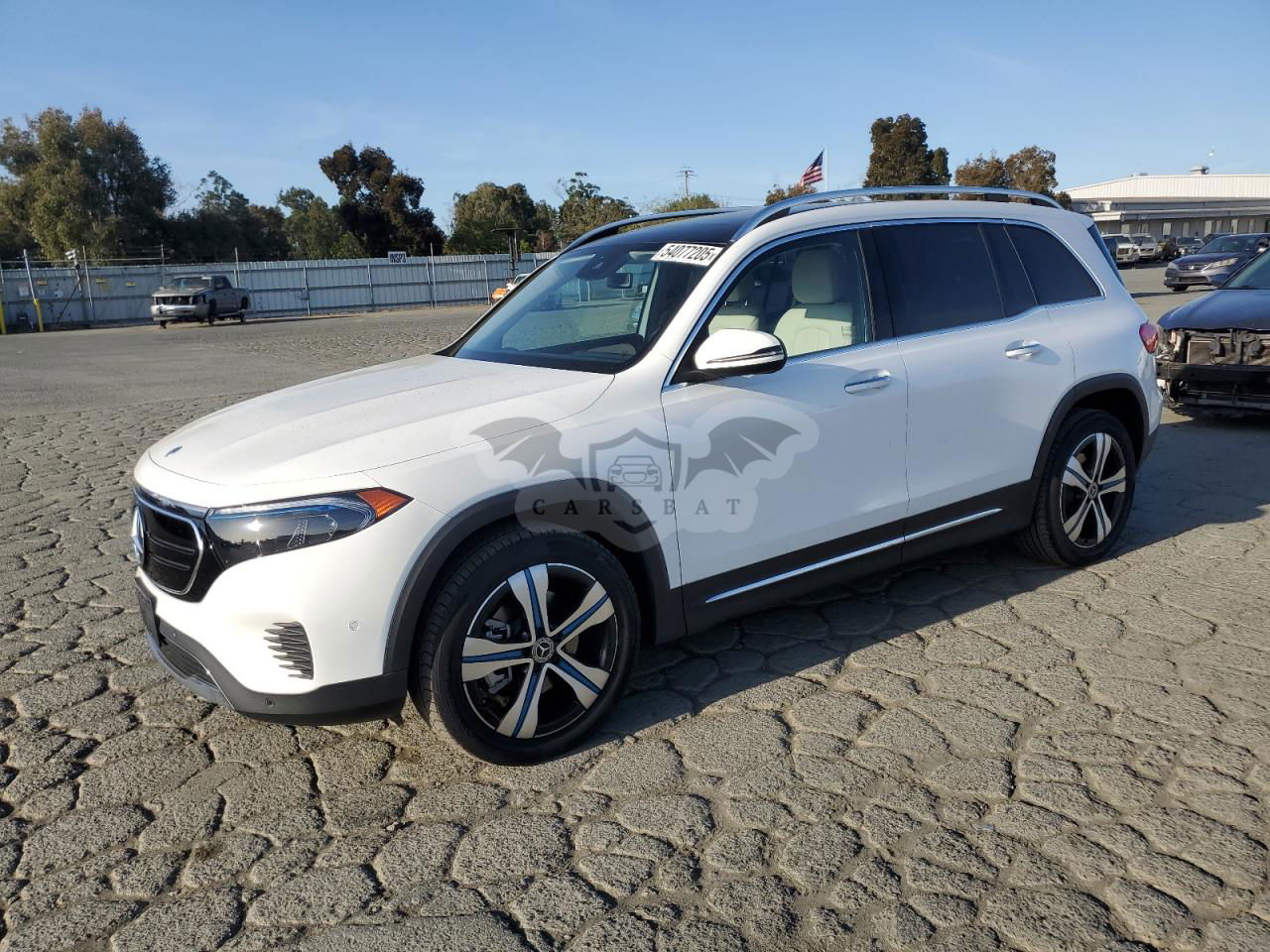 Mercedes-Benz EQB 300 4MATIC 2023