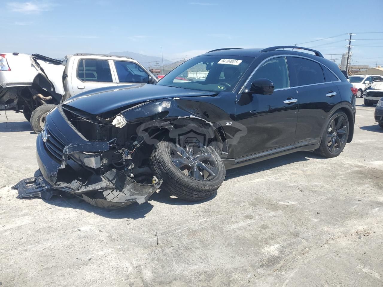 Infiniti QX70 3.7L 6 2015