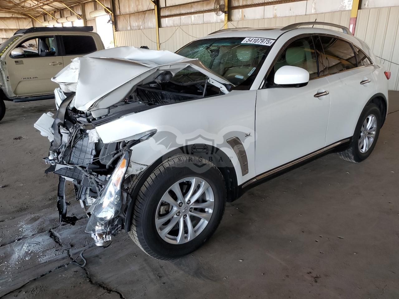 Infiniti QX70 3.7L 6 2015